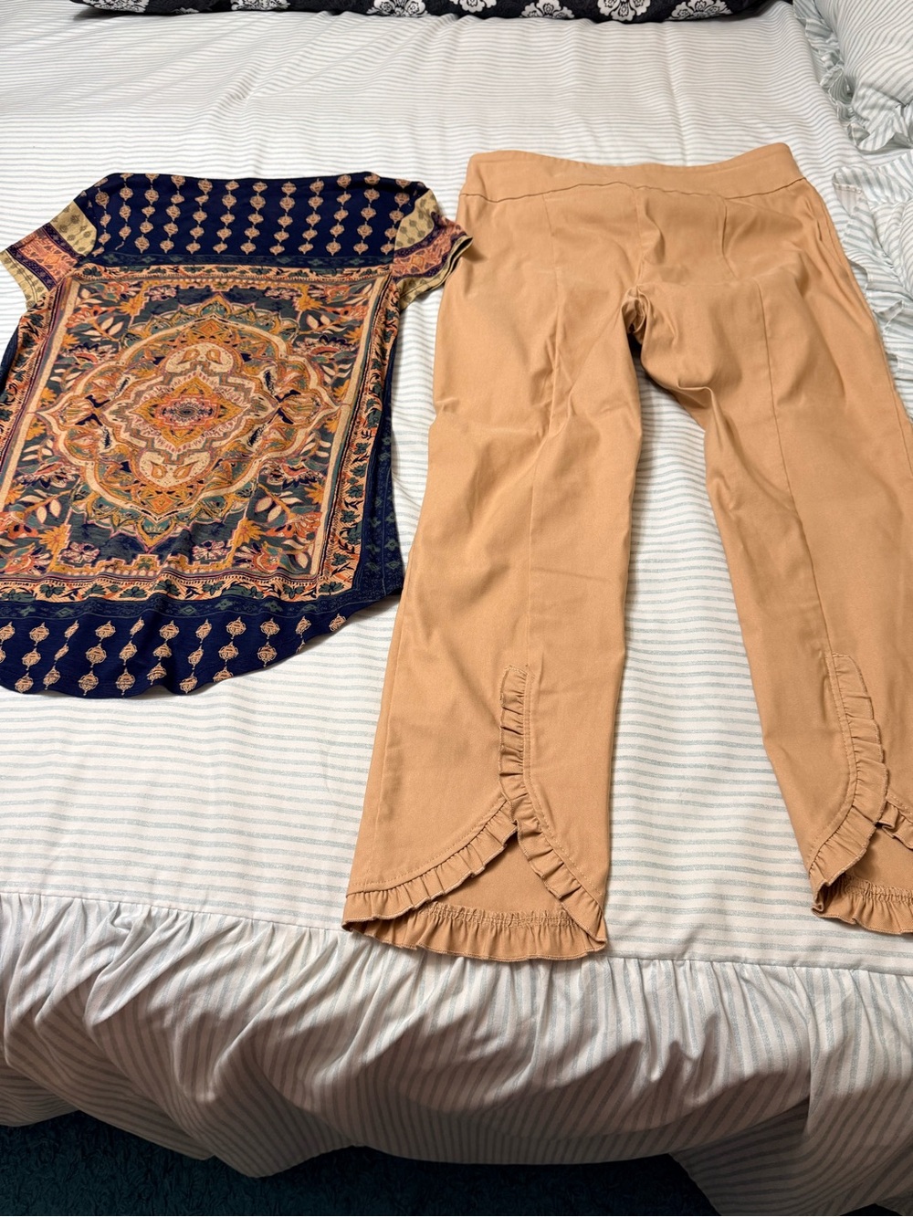 Crown and Ivy Tan Ruffle-Hem Capri Pants with matching top